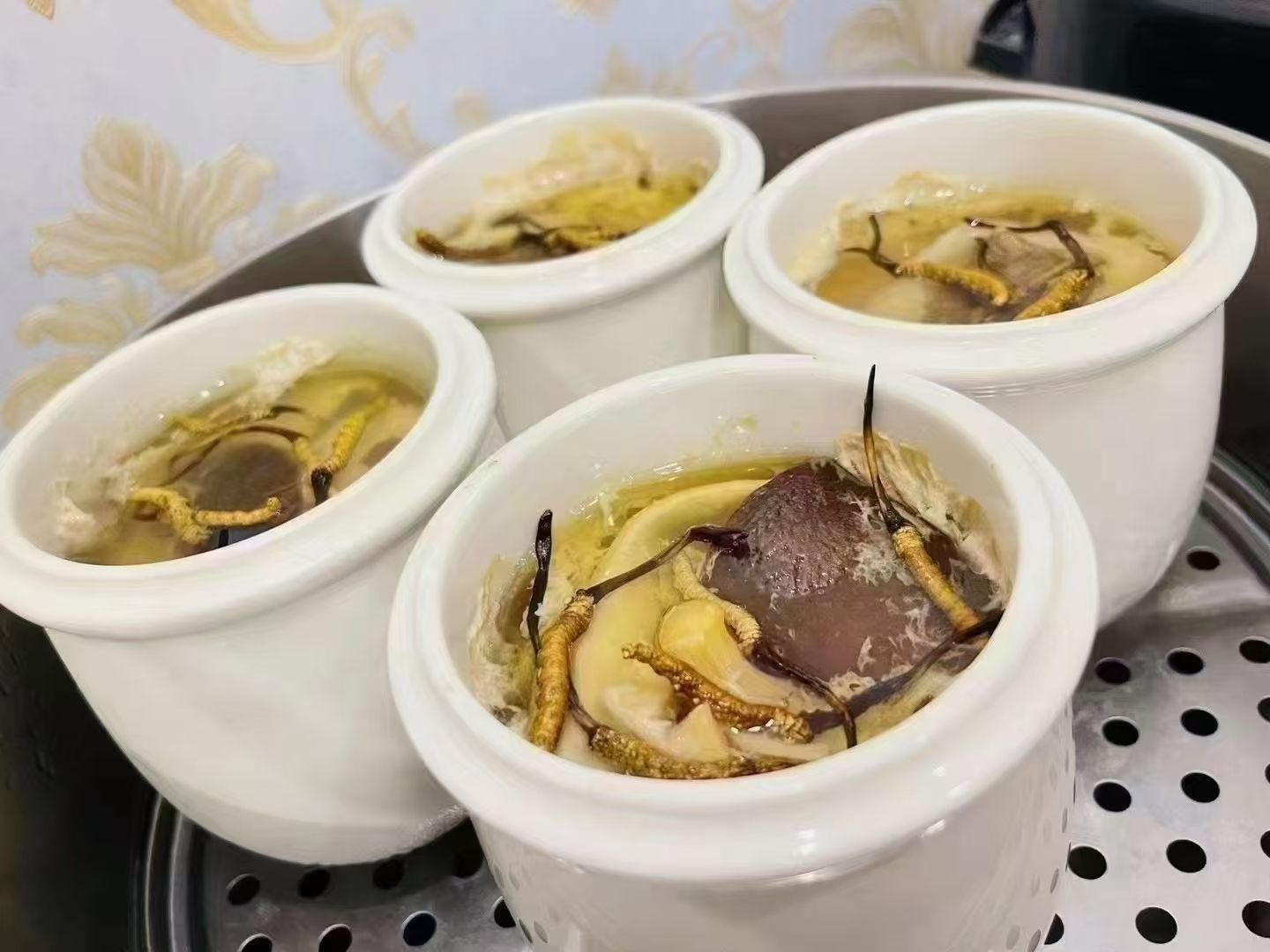 冬蟲夏草燉什么最好？5種黃金搭配讓滋補效果翻倍