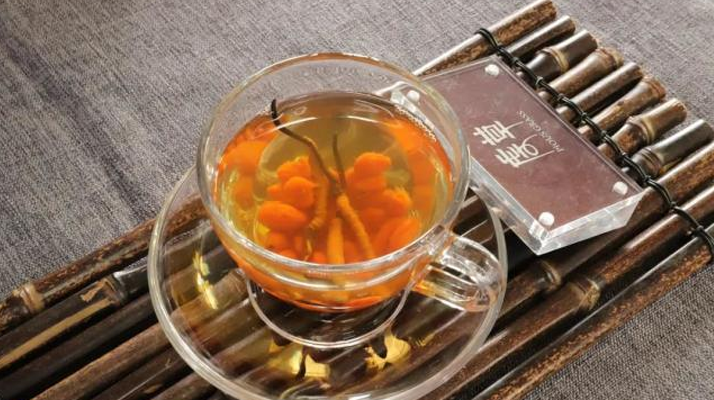 冬蟲夏草泡水時(shí)間全解析：泡多久才最有效？